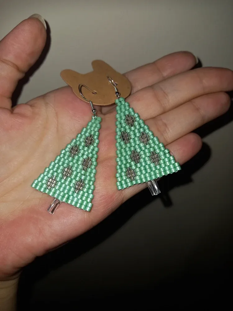 Handmade Beaded Christmas Tree Earrings image indicator(4)
