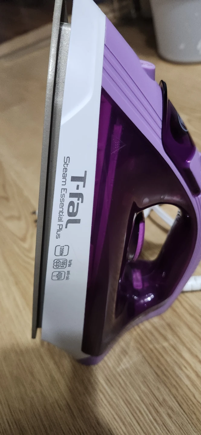 USED. T-fal Steam Essential Plus Iron-Purple.Excellent Working - photo 5
