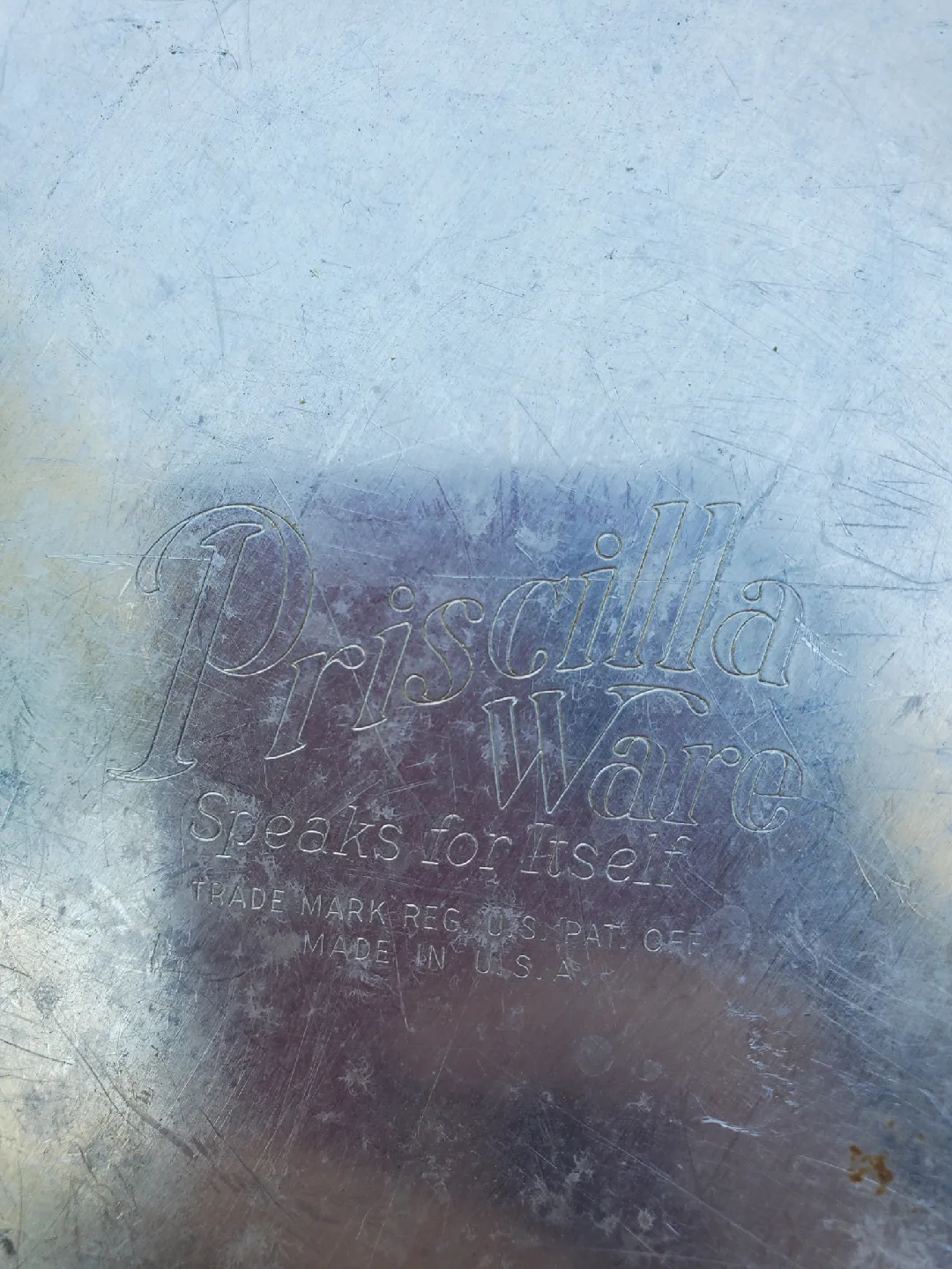 Priscilla Ware Heart Shaped Cake Pan image indicator(2)