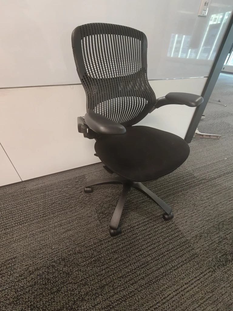 Herman Miller Knoll Generation office chairs - photo 2