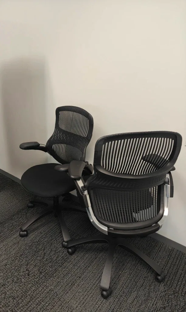 Herman Miller Knoll Generation office chairs image indicator(3)