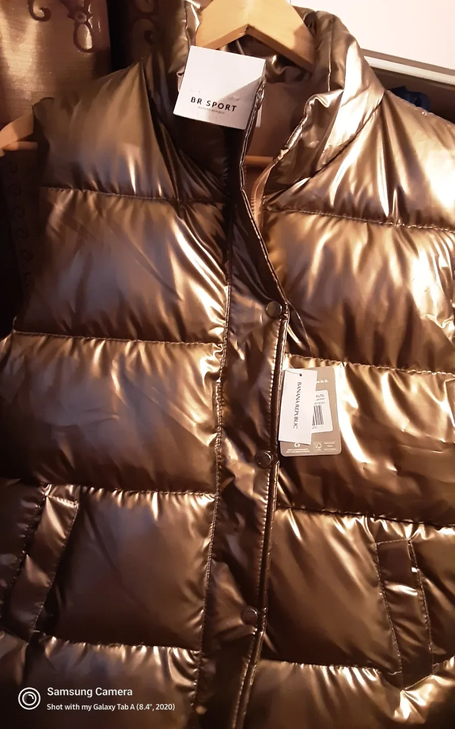 Metallic Gold Puffer Vest, lightweight & worm and very soft image indicator(3)
