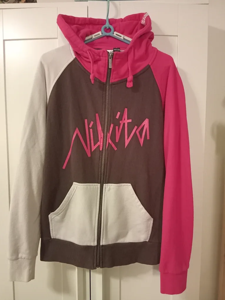 Nikita Hoodie - Size L