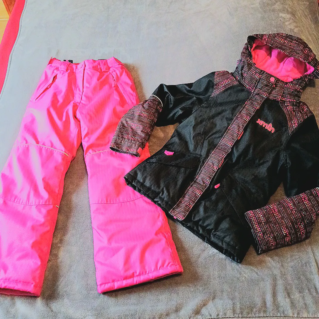 Girls waterproof snow suit XMTN pink black