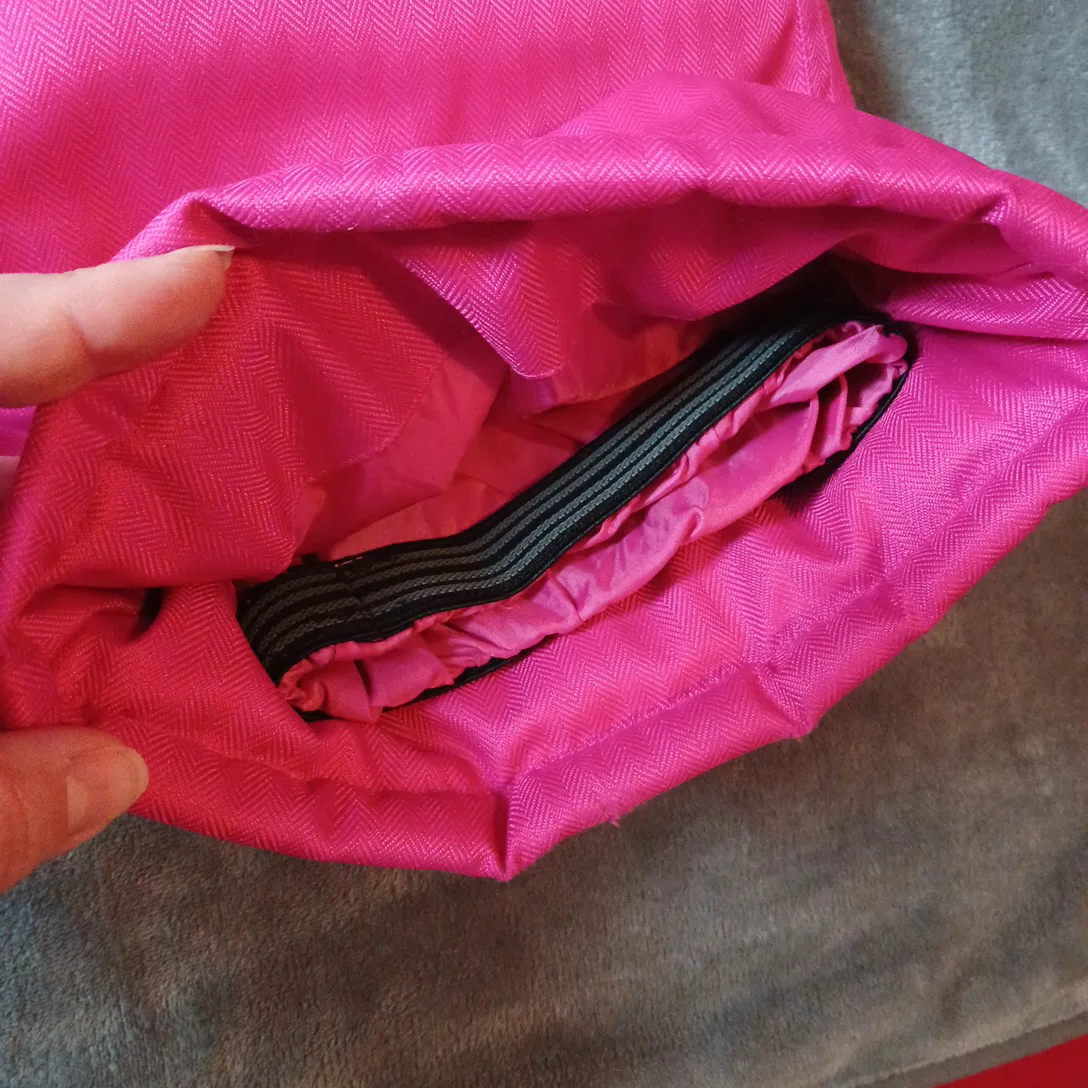 XMTN Girls waterproof snow suit pink black image indicator(5)