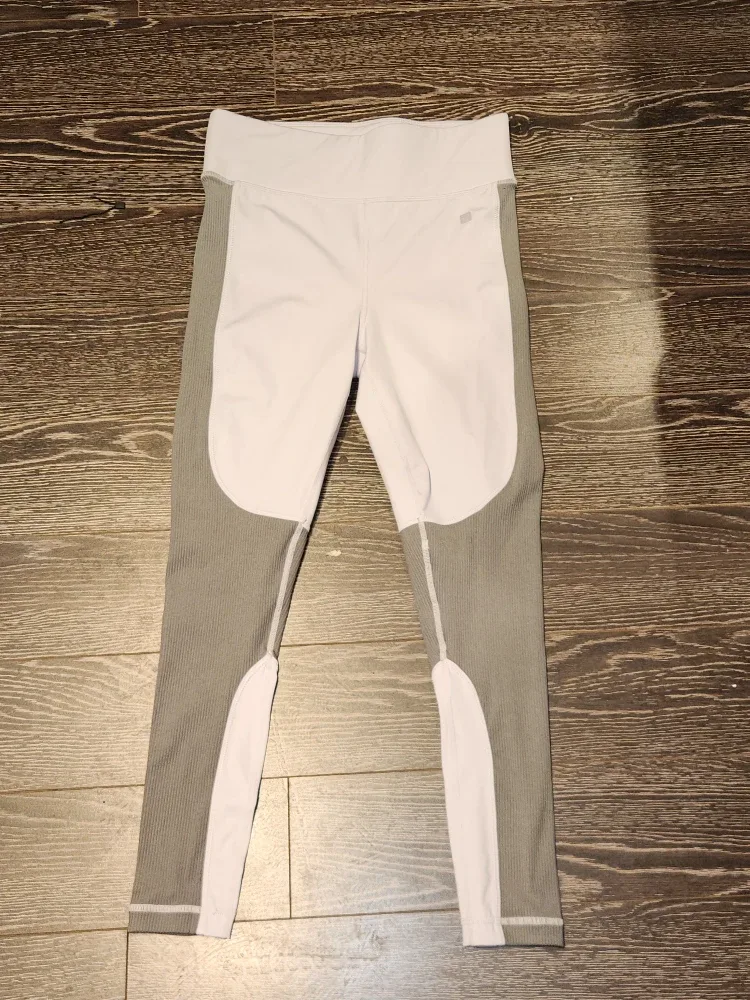 Women's Fila Leggings - Size M