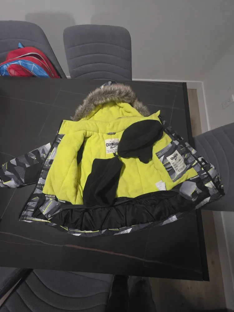 OshKosh B'gosh Winter Jacket and Snow Pants Set image indicator(3)