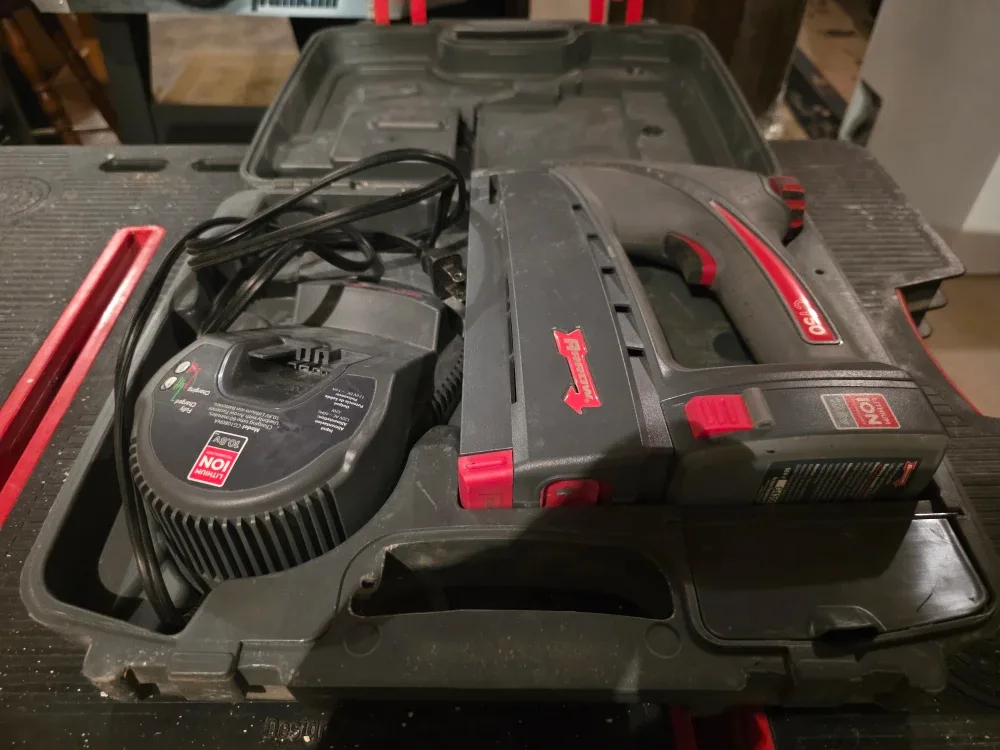 Arrow CT50K Staple Gun Kit w/ Case