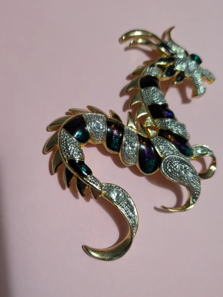 Vintage Dragon faux rhinestone & enamel Brooch image indicator(2)
