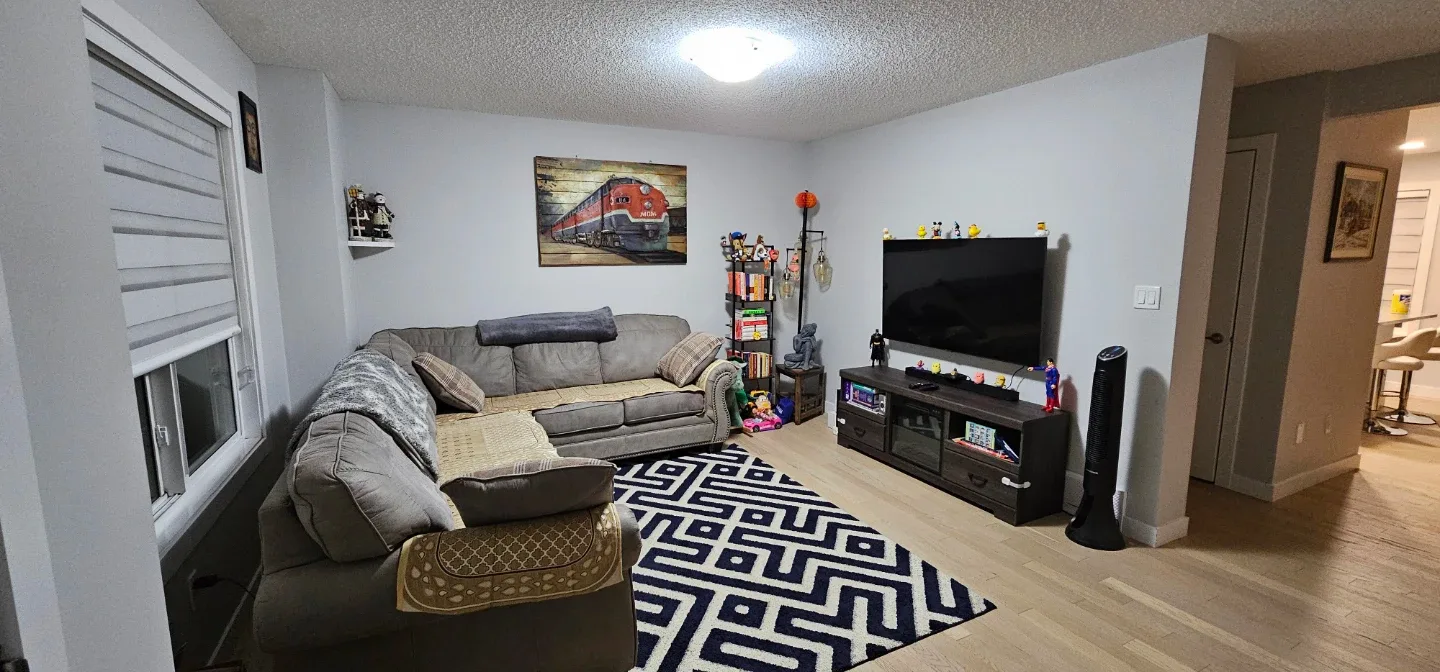 Townhouse for Rent – 3 Bedrooms + 2½ Baths image indicator(6)