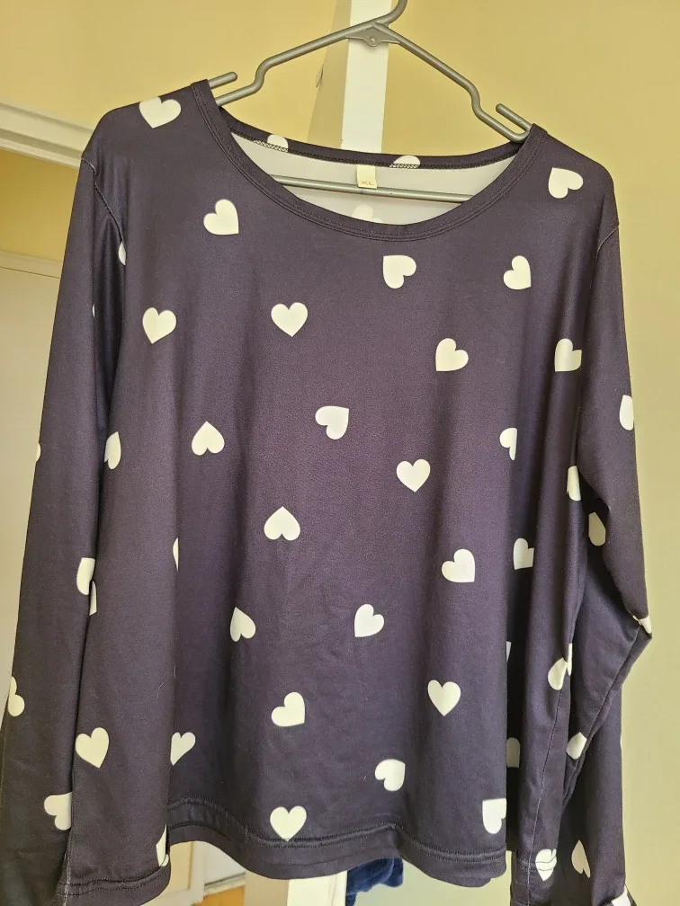 Heart Print Pajama Set - Black, Size XL image indicator(2)