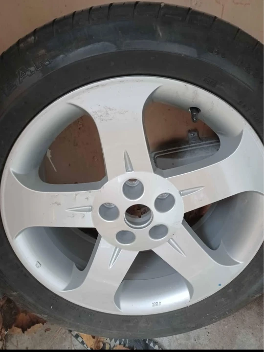 P235/55R16 M+S Tire