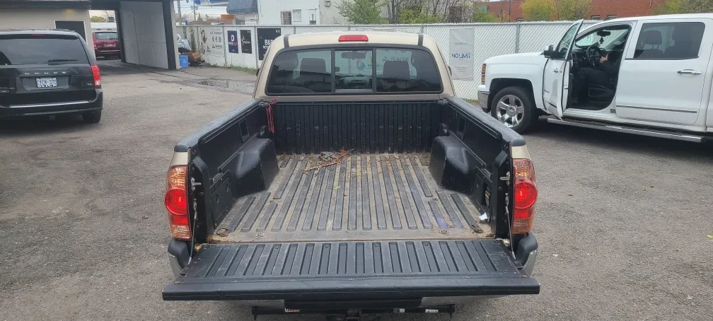 2006 TOYOTA TACOMA image indicator(4)