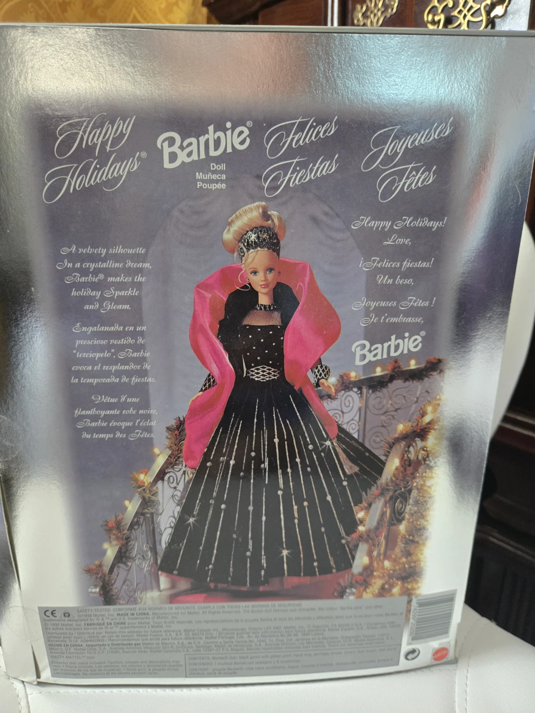 Collectable Happy Holidays Barbie - photo 2