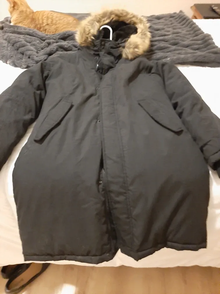Parka Black image indicator(2)