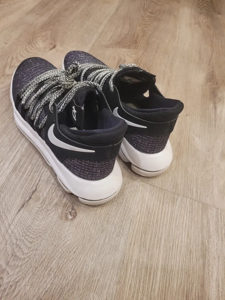 Nike KD10 Kevin Durant Shoes size EUR 38 / US 5.5Y image indicator(4)