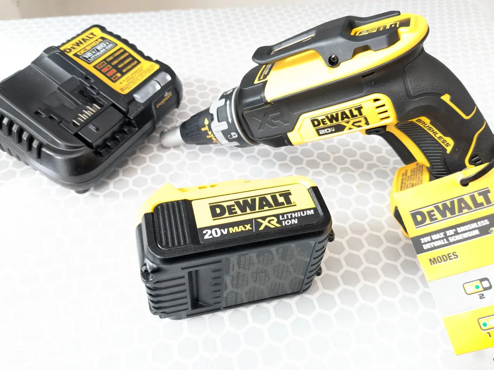 20V Max DeWalt XR Drywall Screw Gun Combo Kit image indicator(5)