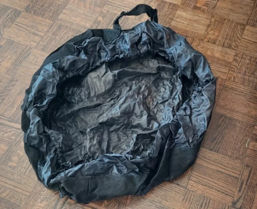 CAT Tire Covers with Handle (Fits 22-31 in) image indicator(4)