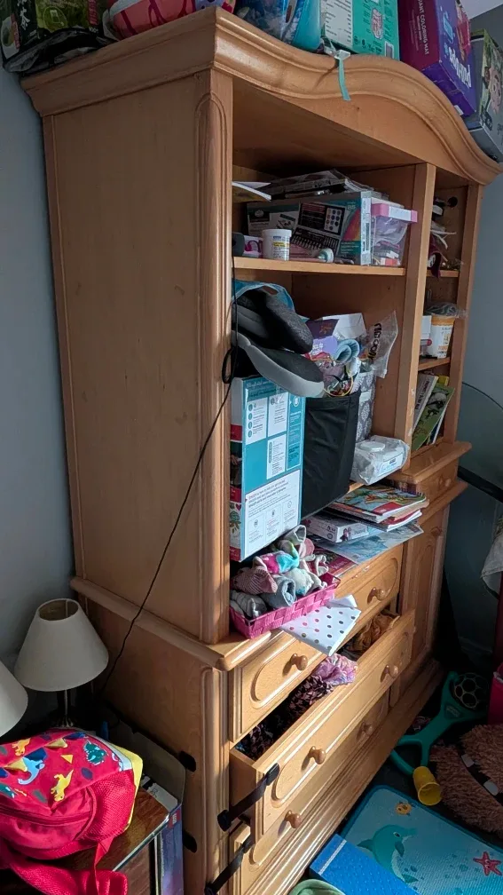 Dresser in very good condition