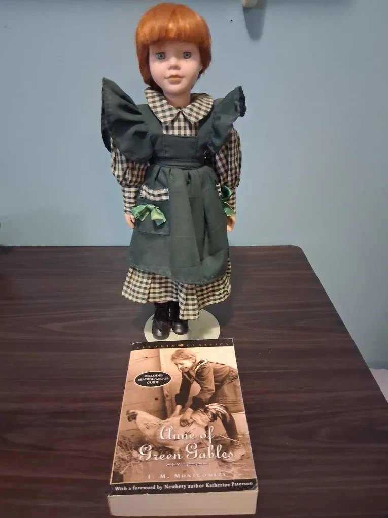 Anne of Green Gables Doll & Book Set thumbnail