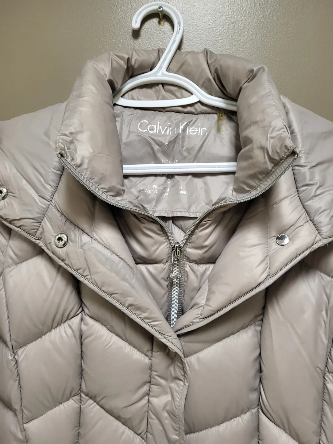 🛍️ Calvin Klein Premium Down Blend Packable Puffer Coat - Size S image indicator(6)