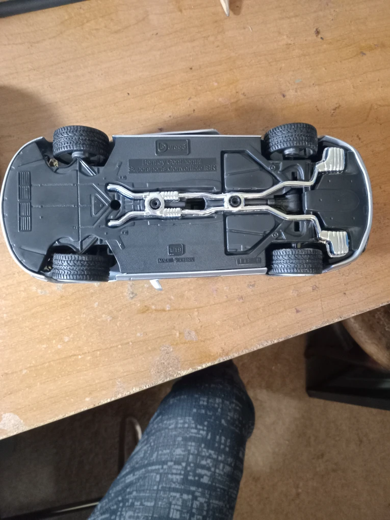 TOY BENTLEY CAR - photo 3