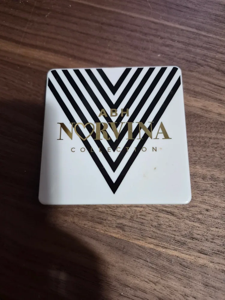 Anastasia Beverly Hills Norvina Palette