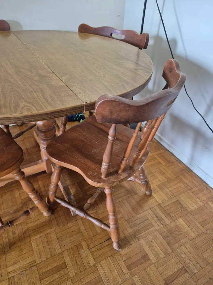Round Wooden Dining Table with 4 Chairs