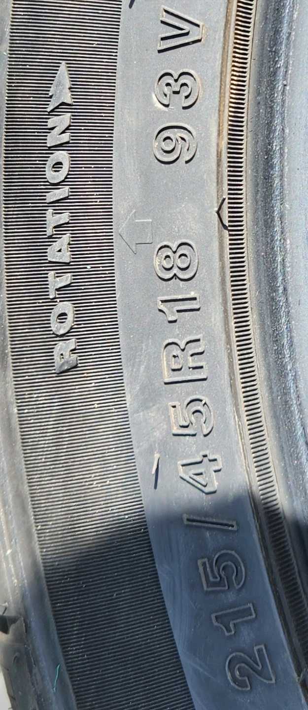 Tracmax S330 Winter Tire 215/45R18 - photo 4