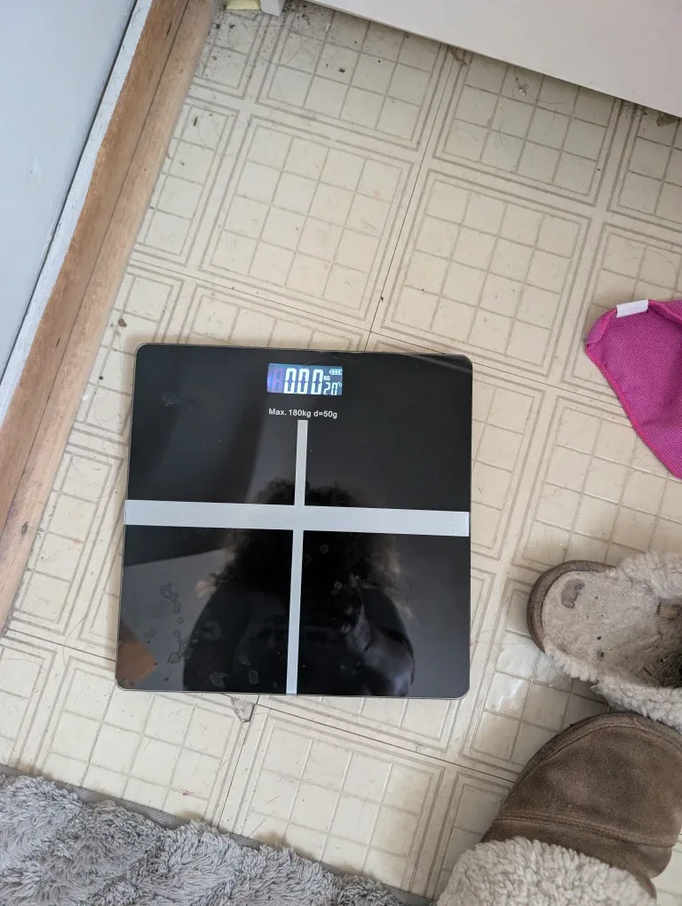 Digital Bathroom Scale - Black image indicator(3)