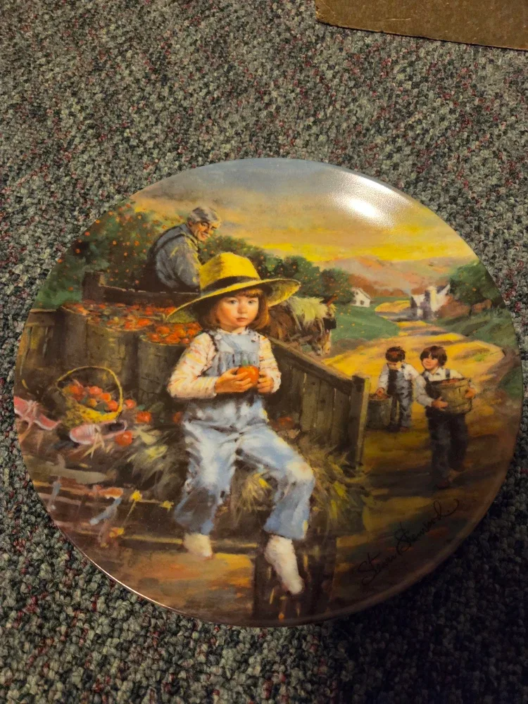 Sheri Farabaugh Collector Plates image indicator(5)