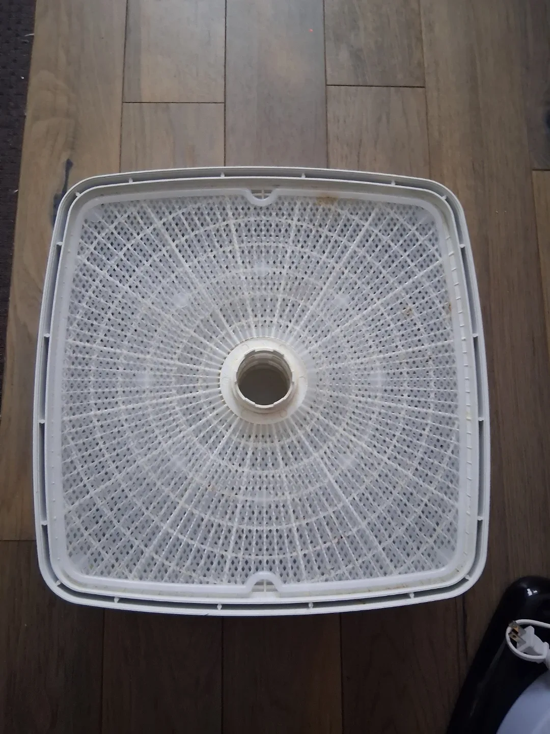 Nesco American Harvest Food Dehydrator & Jerky Maker image indicator(4)