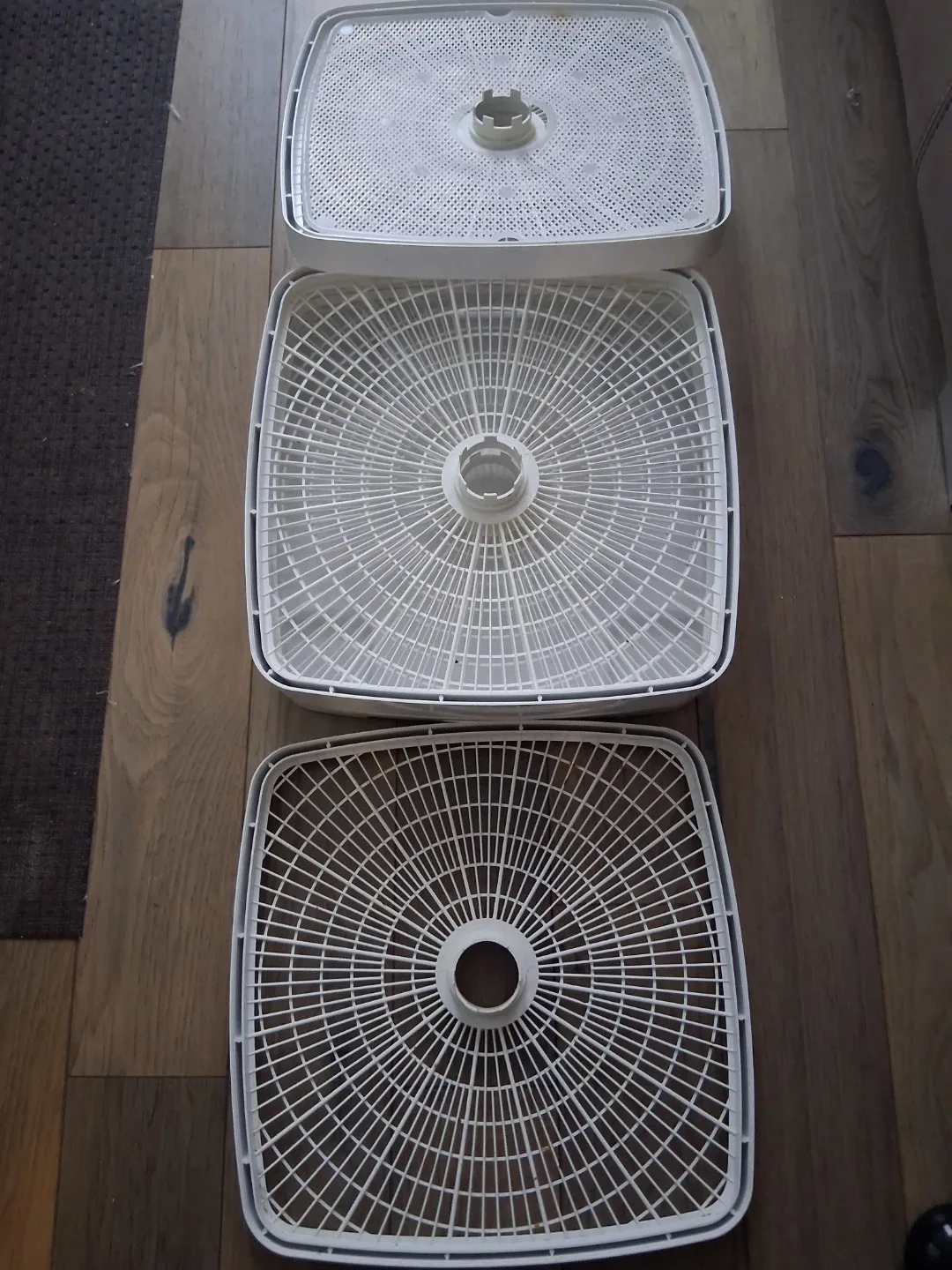 Nesco American Harvest Food Dehydrator & Jerky Maker image indicator(5)