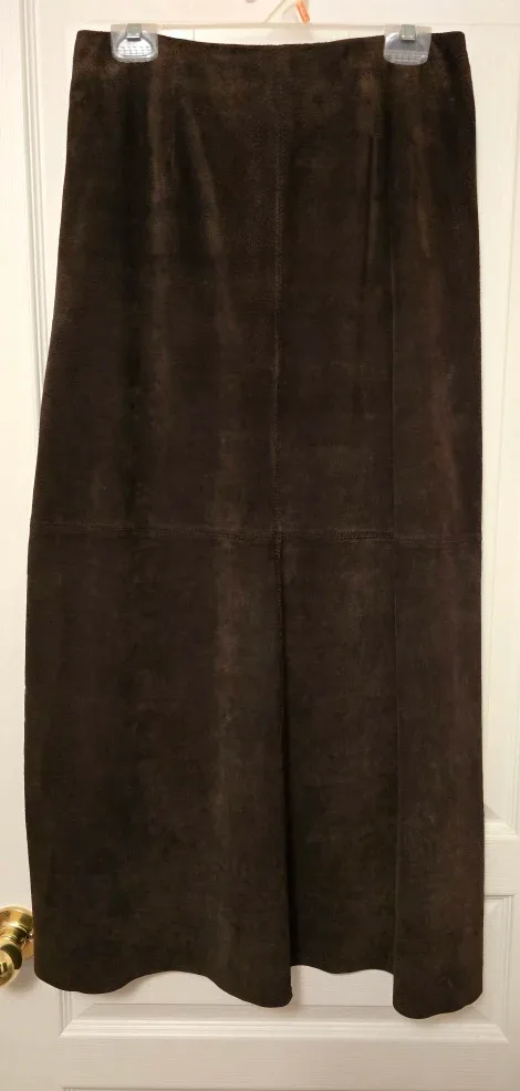 Danier Brown Suede Skirt - Size 8