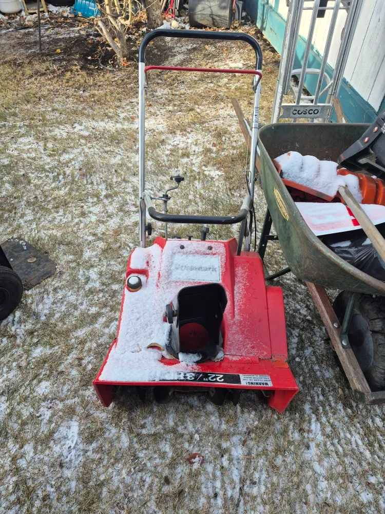 Yardworks 22" Snow Thrower image indicator(2)