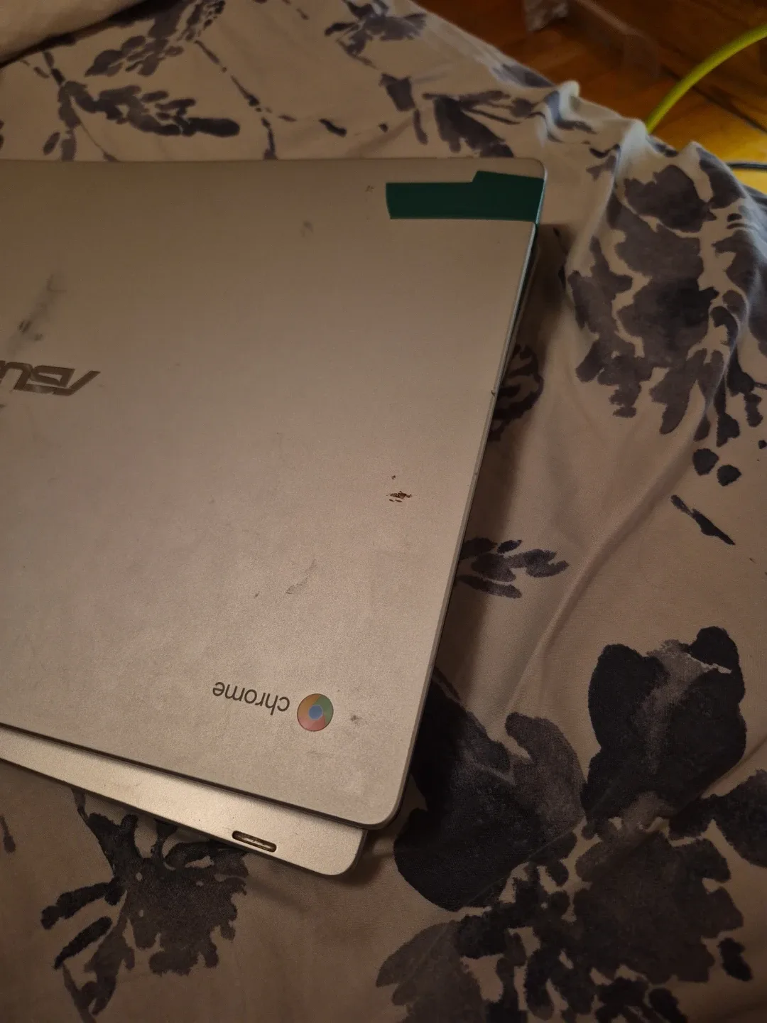 ASUS Chromebook - For Parts or Repair image indicator(4)