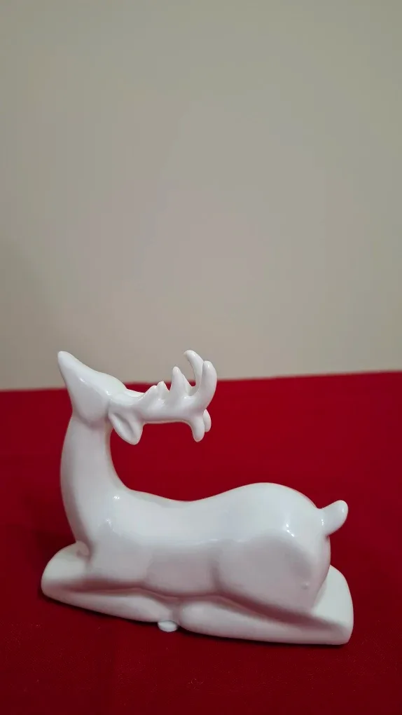 🆕️ BNIB White Porcelain Deer Figurines - Set of 2 image indicator(2)