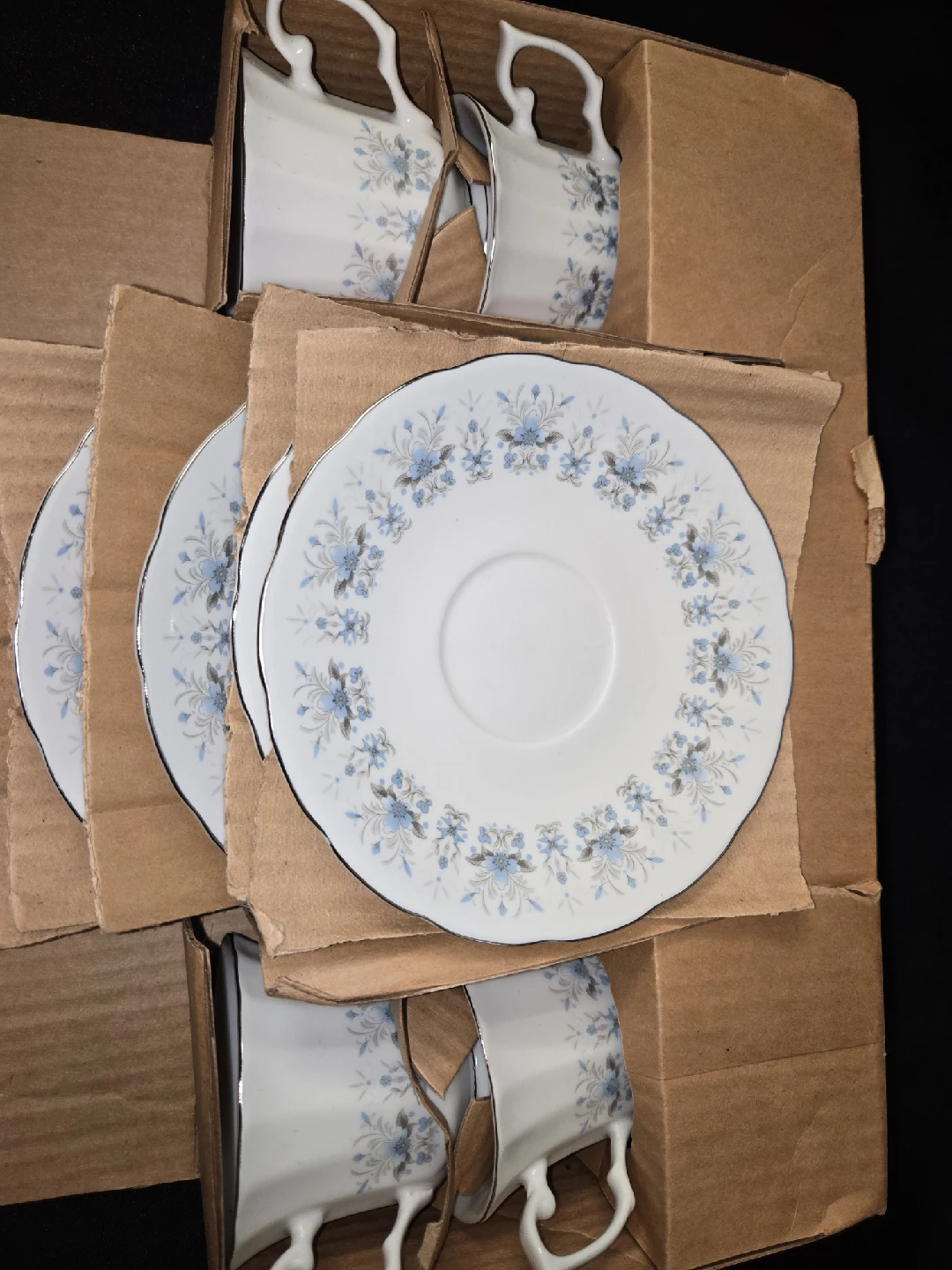 Teacup & Saucer Set - photo 2
