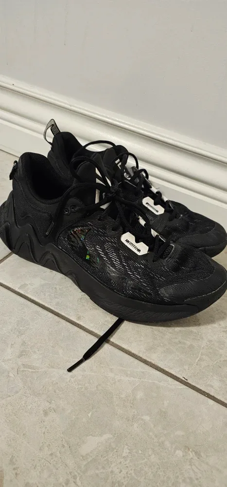 Nike Giannis Immortality 3 holographic swoosh Basketball Shoes