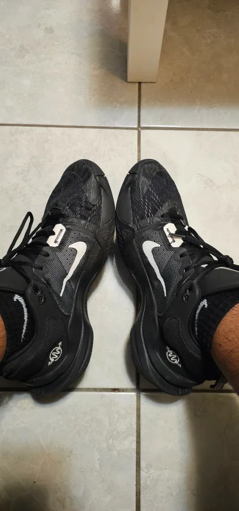 Nike Giannis Immortality 3 holographic swoosh Basketball Shoes image indicator(3)