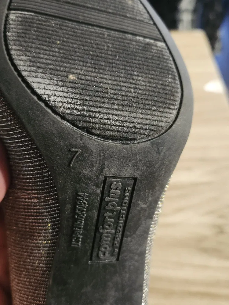 Comfort Plus Predictions Heels - Size 7 image indicator(2)