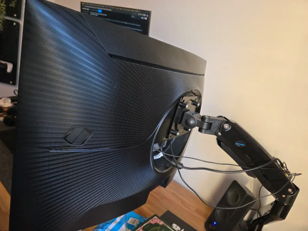 SAMSUNG 32" Odyssey G55A QHD 165Hz image indicator(5)