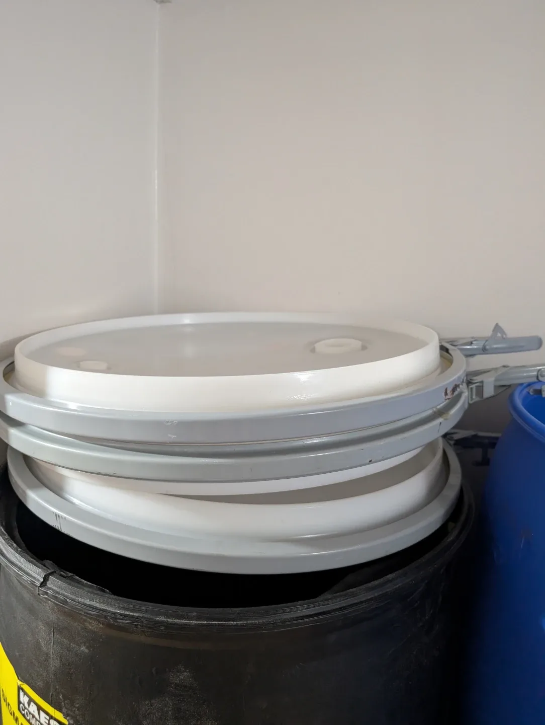 Plastic Shipping Barrels  - 55 Gallon image indicator(4)