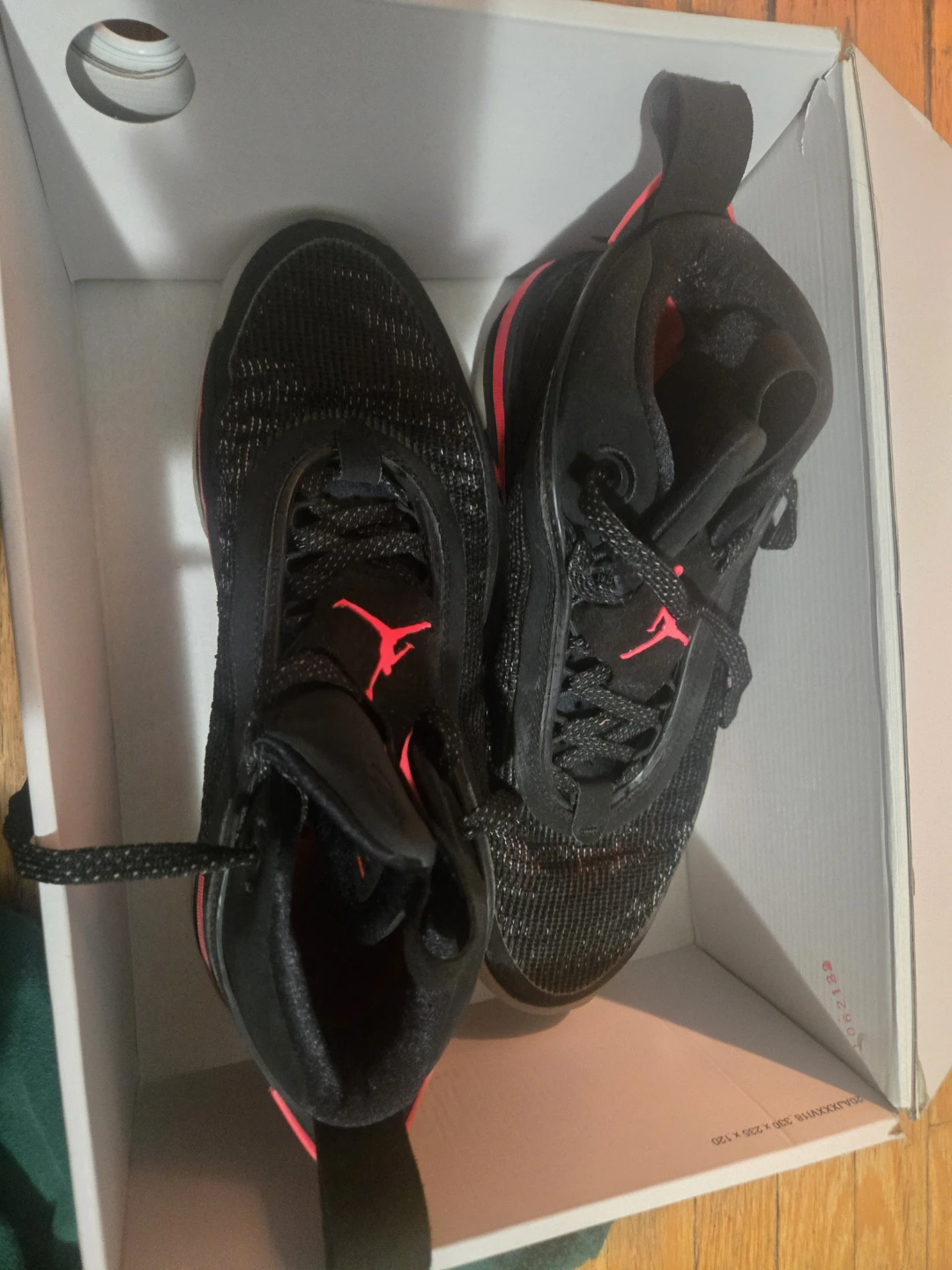 Air Jordan XXXVI Black/Infrared, Size 9