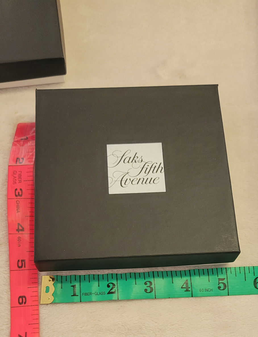 Saks Fifth Avenue Empty Gift Box - photo 2