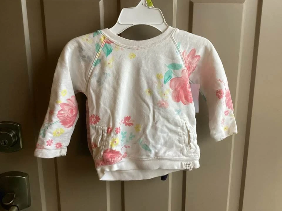 Girls sz 2 sweaters, $3 each