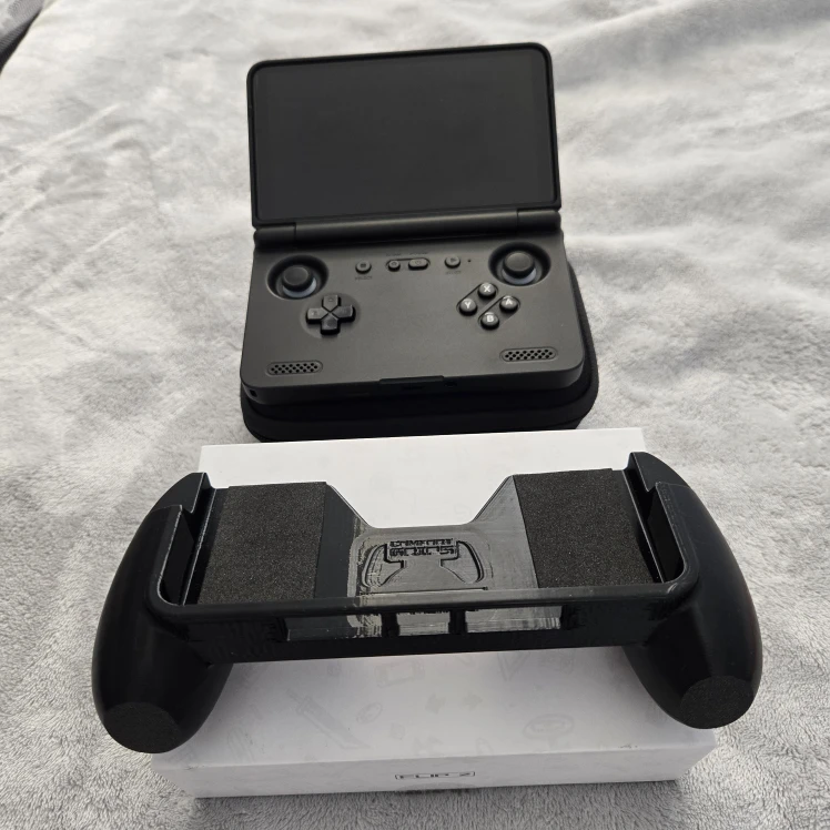 Retroid Pocket Flip Handheld Console w/ Box | Karrot