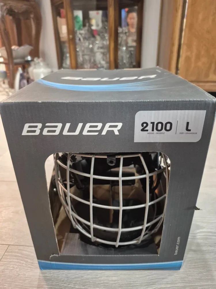Bauer 2100 Hockey Helmet - Size L