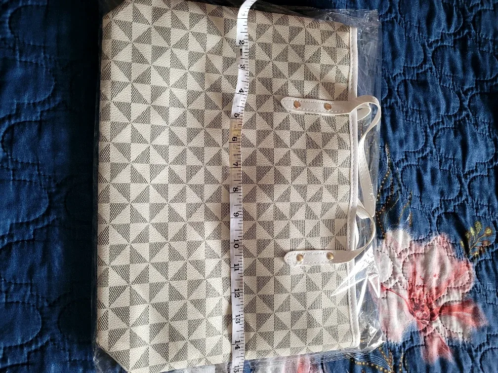 White Patterned Tote Bag image indicator(6)