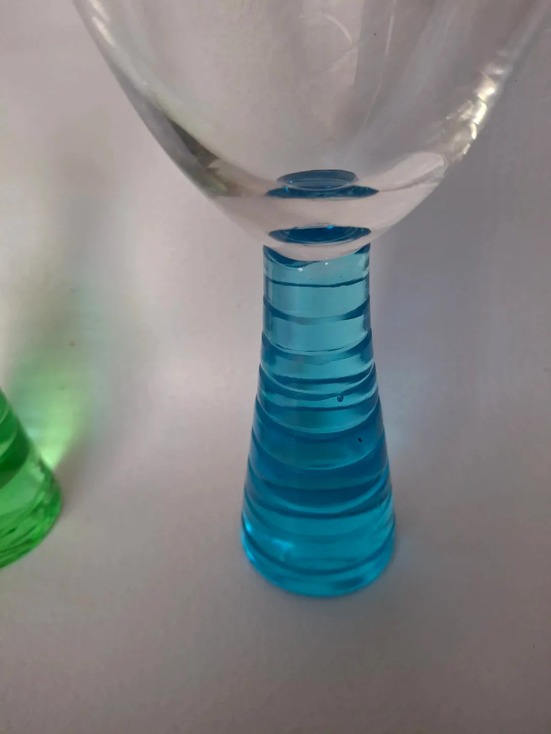 Set of 3 Colourful Stemmed Wine Glasses image indicator(6)